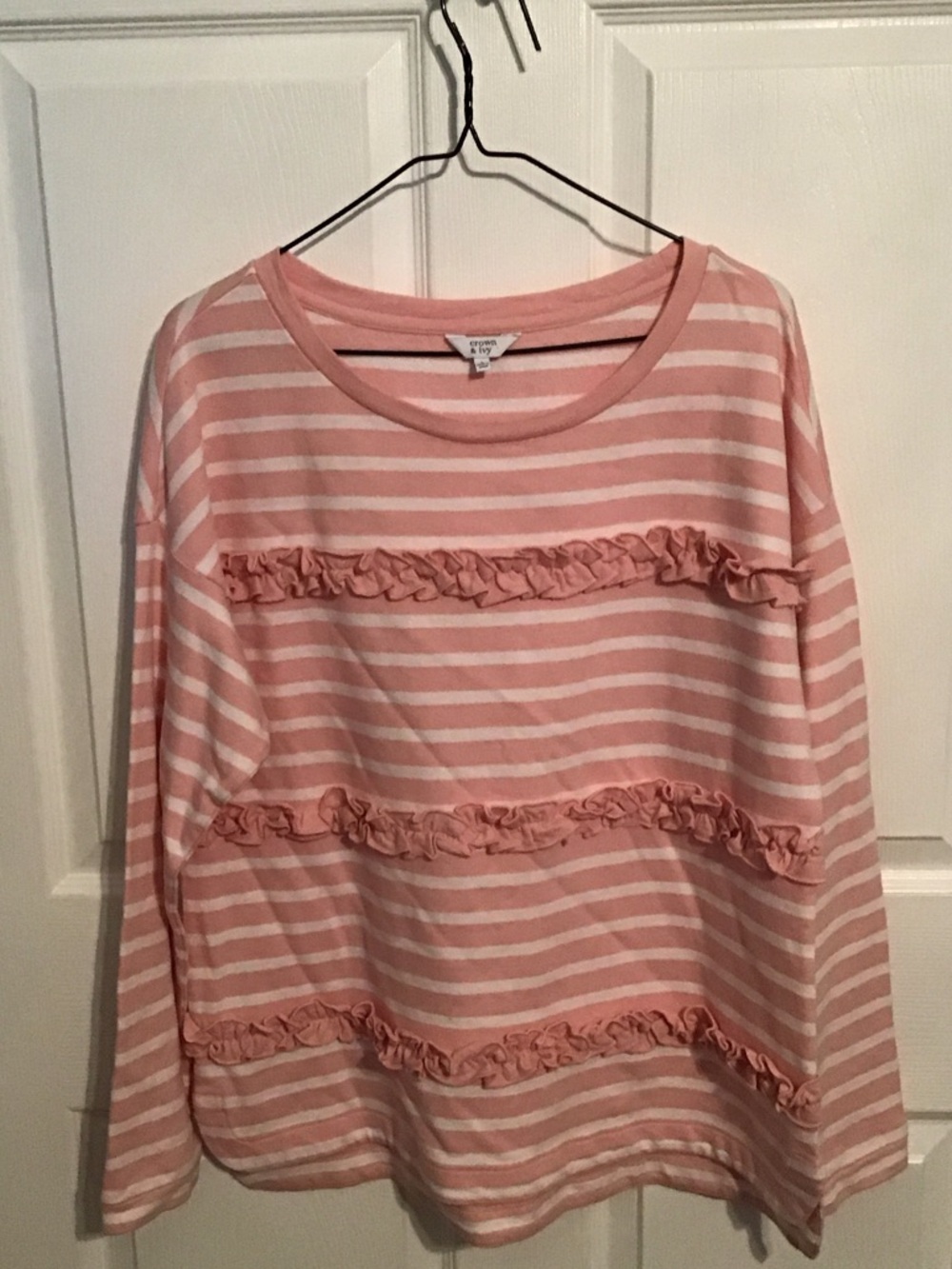 Crown & Ivy Striped Pink & White Ruffle Sweater Top Size L EUC